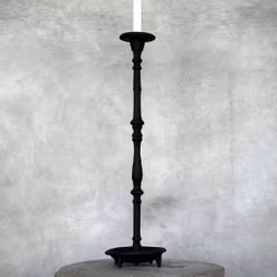 Ljusstake i svart gjutjärn antik Ira Noori Objects