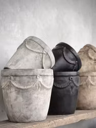 Kruka i antik finish i gråbeige nyans - Noori Objects