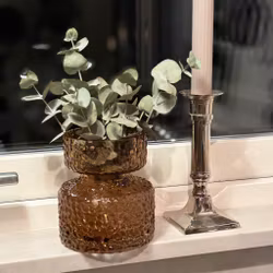 Vas Hyacintvas glas i fin umbrafärg Wikholm Form