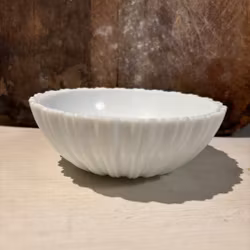Skål i opalglas från Glimma glasbruk, vintage