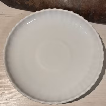 Fat runt i opalglas från Glimma Glasbruk, vintage