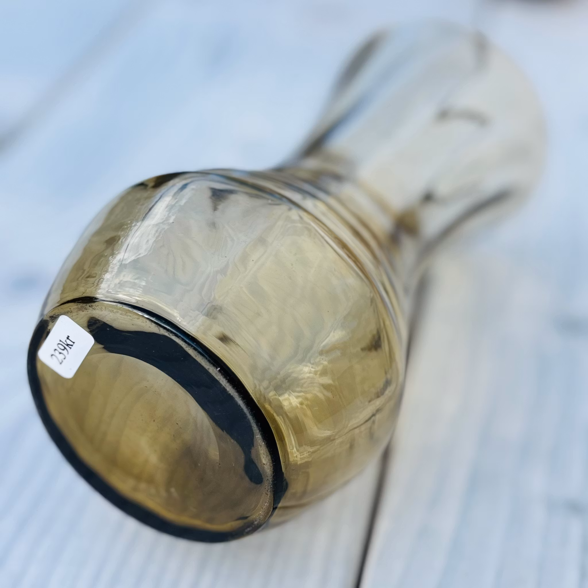 Vas i glas umbrafärgad, vintage