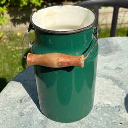 Kanna, mjölkkanna i emalj olika färger, vintage