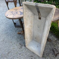Trätråg av större mått från äldre tid, vintage