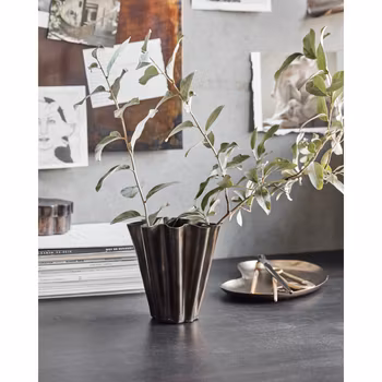 Vas elegant i brunt järn, House Doctor