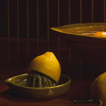 Citruspress Evie, grön stengods, Olsson Jensen