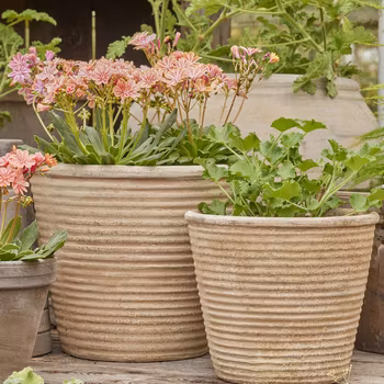 Kruka Barbara i stengods med antique wash, BGreen