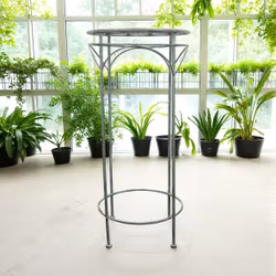 Piedestal i järn med dekorativt bladmönster, vintage