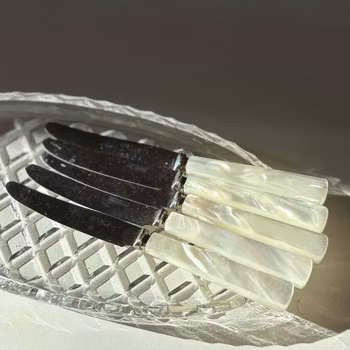 Knivar med skaft av pärlemor, Karlsson & Nilsson Eskilstuna, vintage