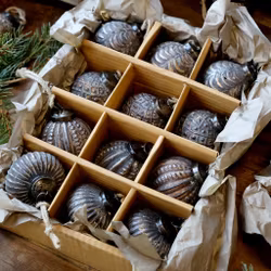 Julgranskulor - julhänge i antik mocca - 4 olika - Chic Antique