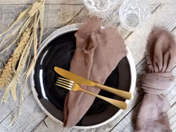 Servetter i 100% bomull svart eller mocca - 40x40 4-pack