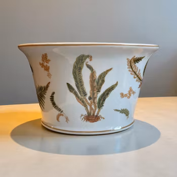 Kruka i porslin med mönster av ormbunke - Simply Scandinavia