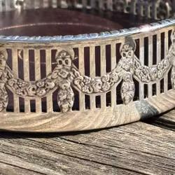 Underlägg - coaster för flaska i nysilver - engelsk vintage 3