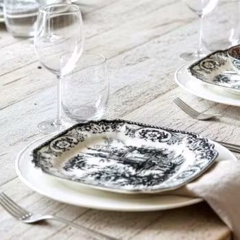 Fat - Assiett inspirerad av 1700-talets Frankrike och Toile de Jouy, Olsson Jensen