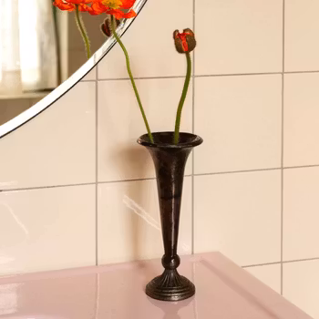 Vas Trumpetvas i metall - två storlekar - Olsson Jensen