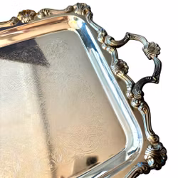 Bricka med vackert mönster - äldre med beslag - Vintage