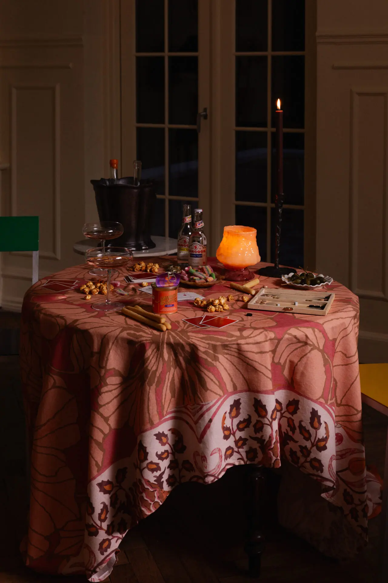 Bordsduk i vårens härliga färger och mönster - Olsson Jensen