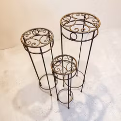 Piedestal 3st storlekar i brun metall - Vintage
