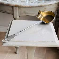 Soppslev i nysilver och skopa i lätt förgyllning -från CG Hallberg - Vintage