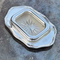 Ask i nysilver och glas för servering av tex smör, kaviar eller sås - Vintage