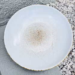 Tallrik Skål relief i glaserad keramik - Frejas Boning