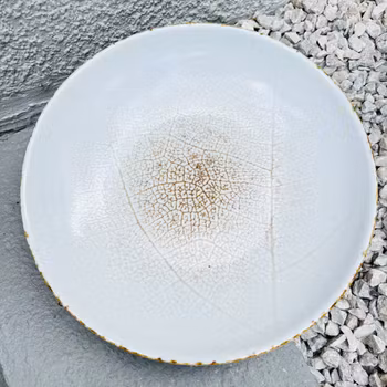 Tallrik Skål relief i glaserad keramik - Frejas Boning