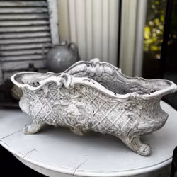Jardinär i rokokostil - målat gjutjärn - Vintage