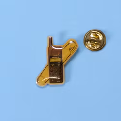 Pin - Ericsson GH 388 och Säkerhetsnål - Ett Mysterium från 90-talet
