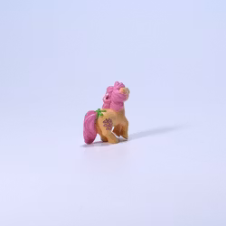 My Little Pony G1 PVC Peachy Snuzzle - Maia Borges 1986