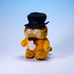 Garfield Katten Gustaf Med Hatt, Frack & Ros Mjukis - United Feature Syndicate 1981
