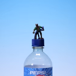 Pepsiman Bottle Cap - Movie Monsters - Pepsiman & The Wolfman - Pepsi 1999