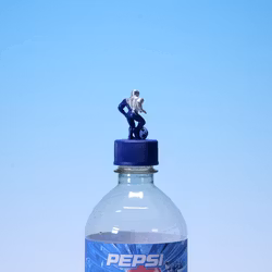Pepsiman Bottle Cap - Sports - Pepsiman Playing Soccer - Pepsi 1999