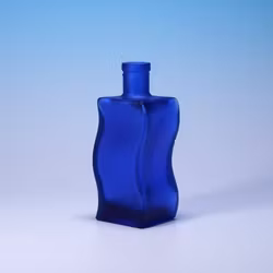 Vas Inte IKEA SKÄMT Deep Blue - Vågig Y2K-vas