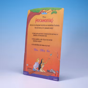 Kassettband Musiksaga Pocahontas Titta, Lyssna, Läs - Med 2 PVC-figurer - Egmont Music 1995 - MOC