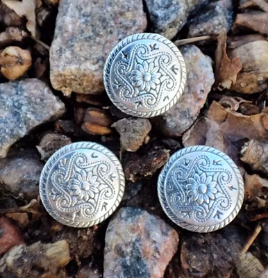 Metallknapp 15mm-AntikSilver-solros