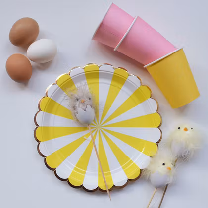 Ägg med kyckling  - Grå