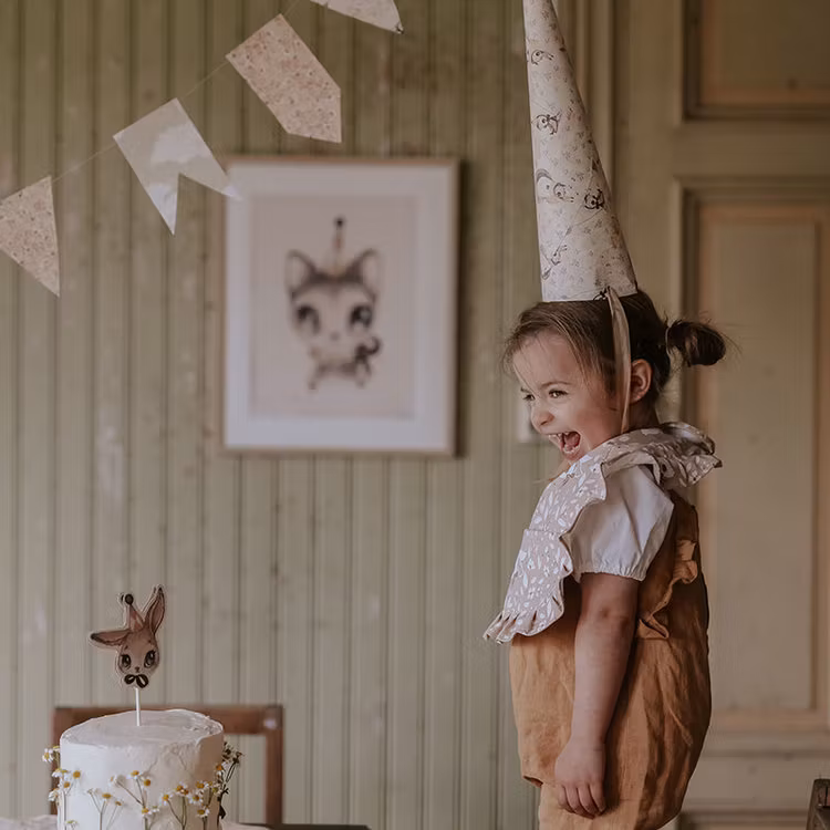 Paper Friends Party Kit-  Mrs Mighetto