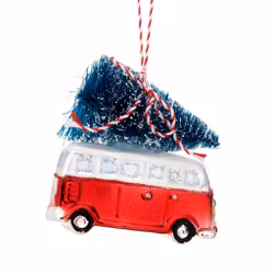 Julgranskula - Camper van with tree