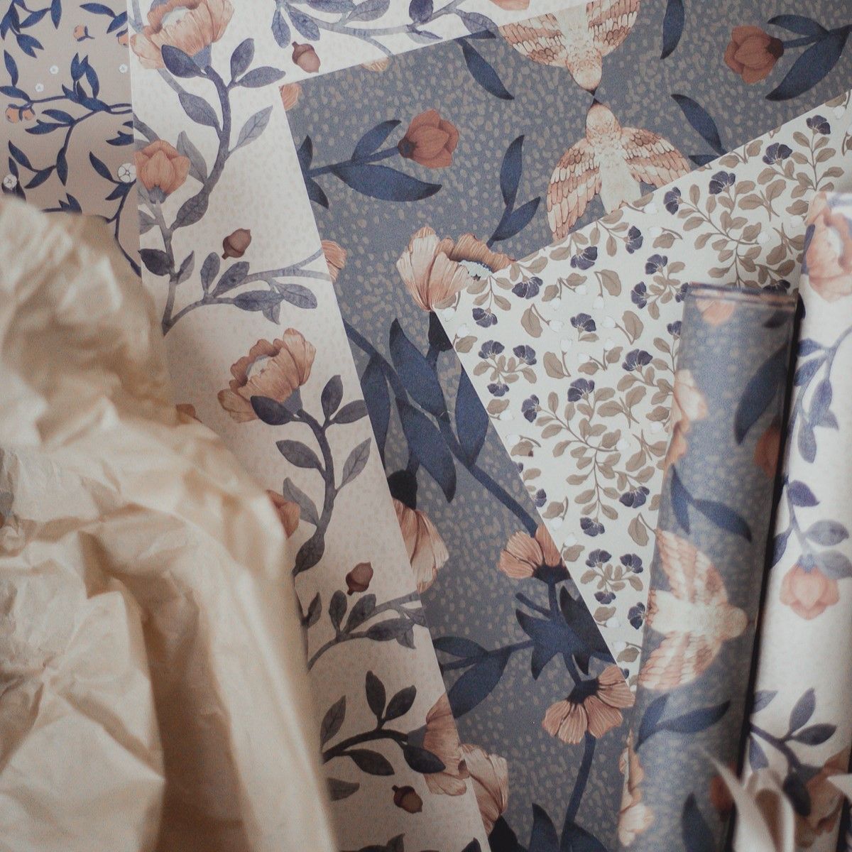 Presentpapper 4 pack - Mrs Mighetto - Blue Floral