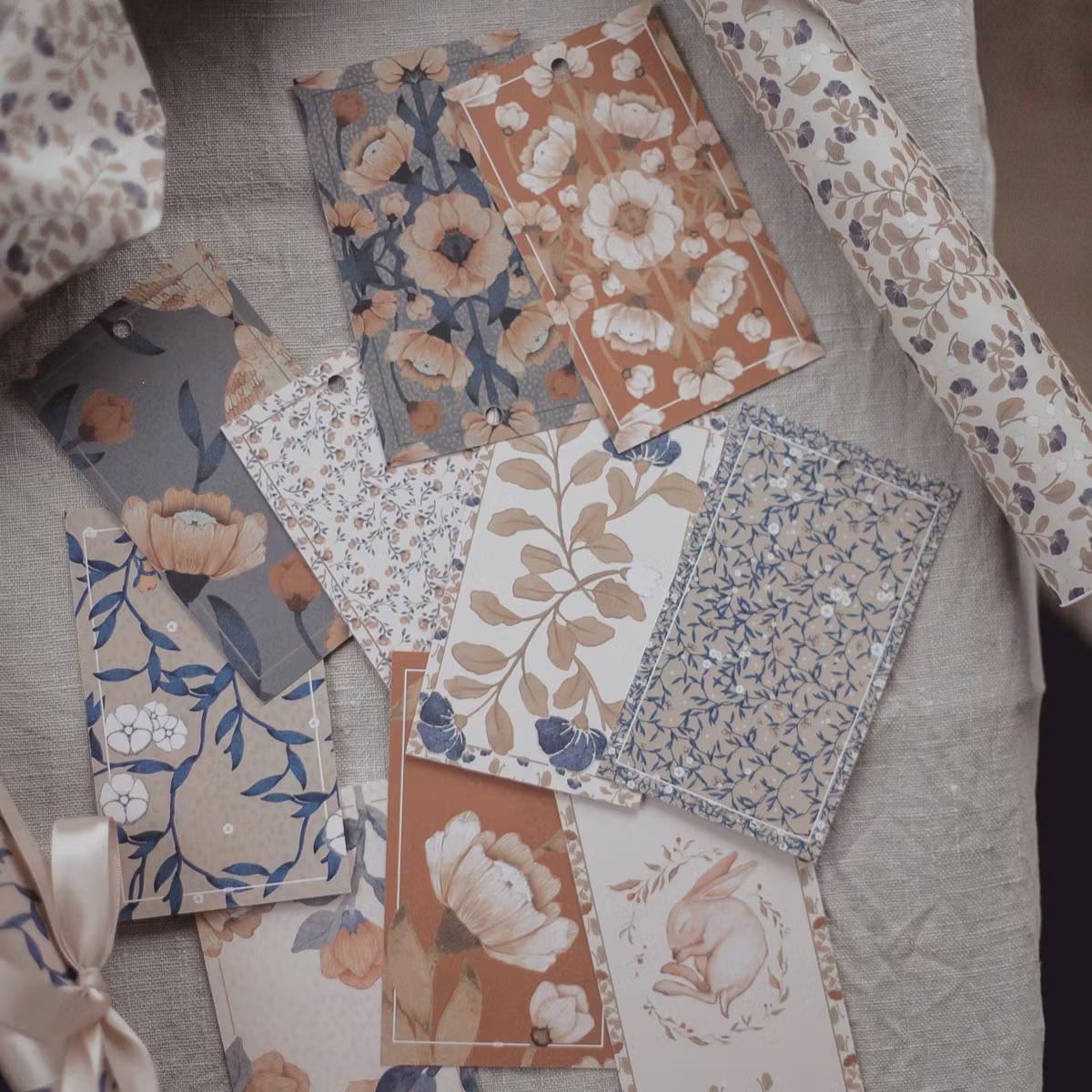 10-pack etiketter - Blue Floral - Mrs Mighetto
