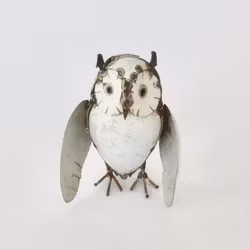 Metallkonst från Zimbabwe, Liten uggla med vingar, up-cycling