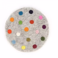 Underlägg Dots / Prickar, tovat, ljusgrå