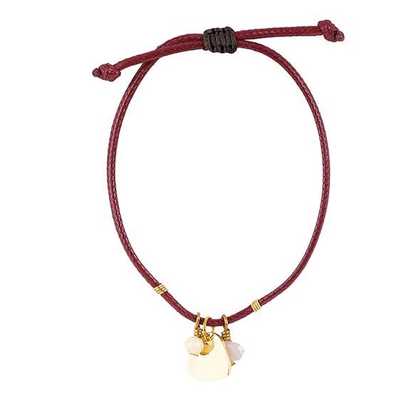 Justerbart läderarmband Love med charms av rosenkvarts, hjärta och pärla som smycke. Kärlekssymbol. Fair Trade.