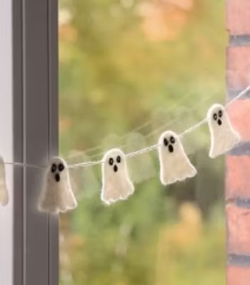 Girlang Snälla spöken, Halloween, tovad