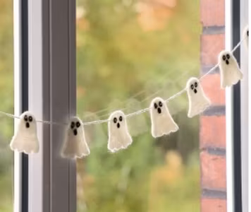 Girlang Snälla spöken, Halloween, tovad