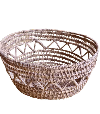 Korg, liten med flätat mönster, naturfärg, palmfiber