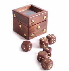 Tärningsask i trä med 6 tärningar