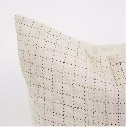 Kuddfodral Patch Stitch, vit-svart, World of Craft
