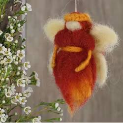 Liten god fe, ängel, maskot, tovad, höstfärg