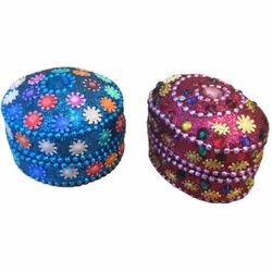 Liten glittrig nipperask, rund eller oval